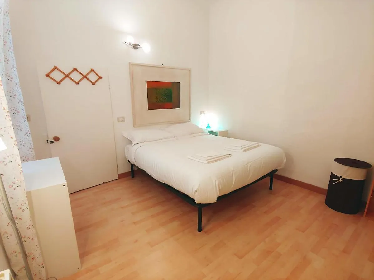 ボローニャNew And Cozy Flat In Via Mascarellaアパートメント アパート ボローニャ